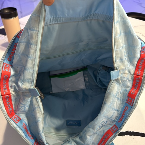 Chanel large Tote - Picture 11 of 12